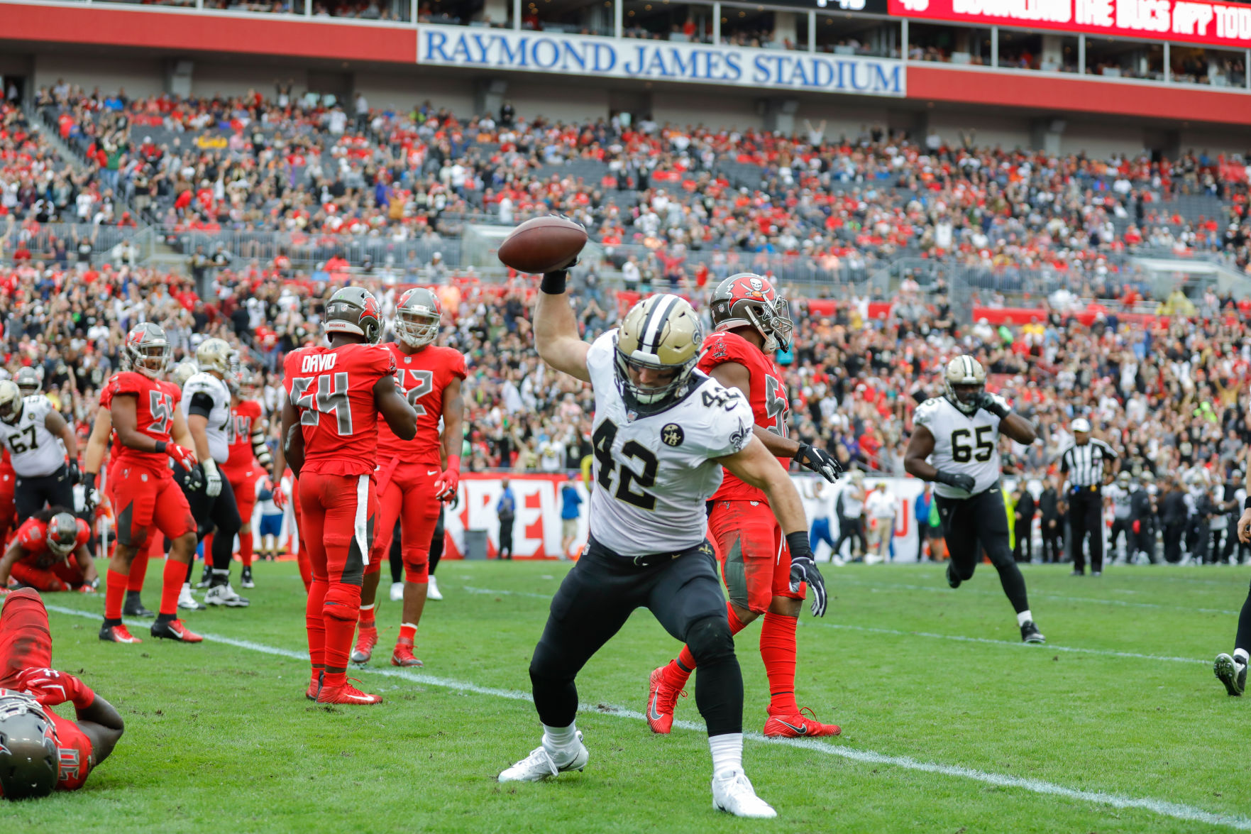 saintsbucs83.121018
